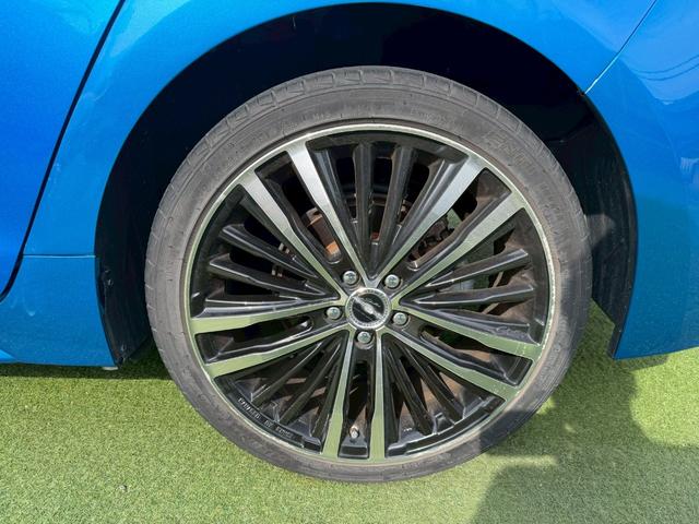 カローラツーリング 2000リミテッド 衝突軽減/ナビ/Bカメラ/スマートキー 衝突軽減ブレーキ/純正ナビ/バックカメラ/スマートキー/クルーズコントロール/シャイン18インチアルミ/シートヒーター/プッシュスタート/ETC/LEDライト/フォグ/パドルシフト/障害物センサー(37枚目)