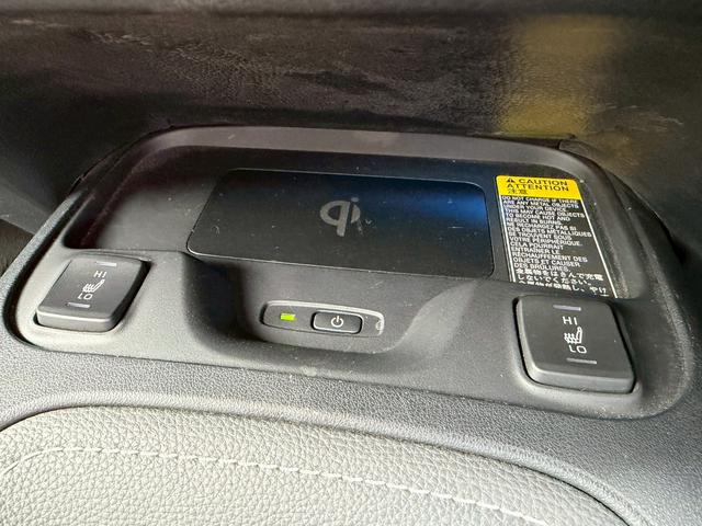 カローラツーリング 2000リミテッド 衝突軽減/ナビ/Bカメラ/スマートキー 衝突軽減ブレーキ/純正ナビ/バックカメラ/スマートキー/クルーズコントロール/シャイン18インチアルミ/シートヒーター/プッシュスタート/ETC/LEDライト/フォグ/パドルシフト/障害物センサー(68枚目)