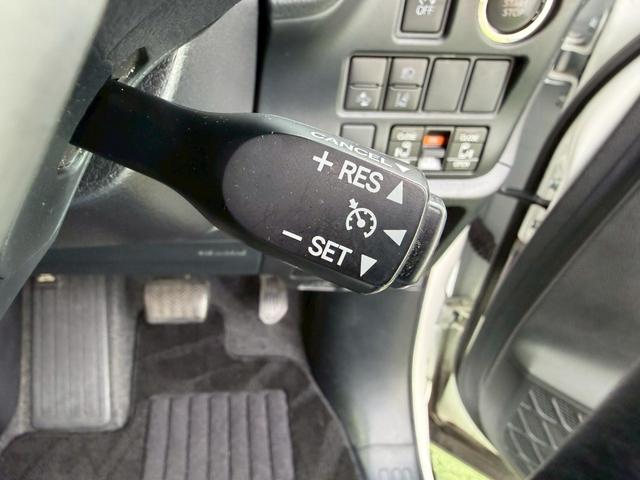 ヴォクシー ＺＳ　煌ＩＩ　衝突軽減／両側パワスラ／純正ナビ／バックカメラ　衝突軽減ブレーキ／両側パワースライドドア／純正ナビ／バックカメラ／スマートキー／クルーズコントロール／純正１６インチアルミ／後席モニター／ＥＴＣ／地デジ／ＬＥＤヘッドライト／フォグランプ／ラプター塗装（10枚目）