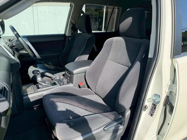 ランドクルーザープラド ＴＸ　４ＷＤ／トヨタセーフティーセンス／ナビ／バックカメラ　トヨタセーフティーセンス／純正ナビ／バックカメラ／スマートキー／地デジ／４ＷＤ／クルーズコントロール／プッシュスタート／純正１７インチアルミ／ＥＴＣ／ＬＥＤヘッドライト／フォグランプ／障害物センサー（15枚目）