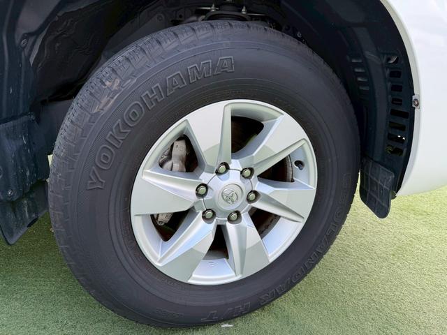 ランドクルーザープラド ＴＸ　４ＷＤ／トヨタセーフティーセンス／ナビ／バックカメラ　トヨタセーフティーセンス／純正ナビ／バックカメラ／スマートキー／地デジ／４ＷＤ／クルーズコントロール／プッシュスタート／純正１７インチアルミ／ＥＴＣ／ＬＥＤヘッドライト／フォグランプ／障害物センサー（33枚目）