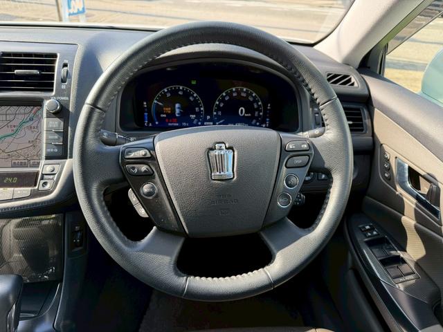 高い車両安定性と予防安全性能を確保する「Ｖｅｈｉｃｌｅ　Ｄｙｎａｍｉｃｓ　Ｉｎｔｅｇｒａｔｅｄ　Ｍａｎａｇｅｍｅｎｔ」を採用したほか、ドライバーの眼の開閉状態検知により一層の衝突被害低減を目指した、