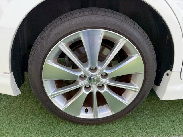 当社提携の工場にて法定点検を実施いたします。法定１２か月点検を行います。ワイパー、オイル等の消耗品も見させていただきます。