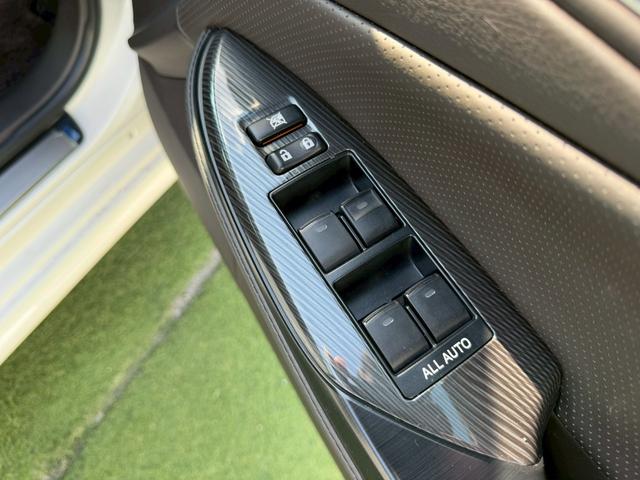 当店の車両は店舗にて数台の展示車両とそのほかは屋根・警備付きの駐車場で大切に保管しております！！！