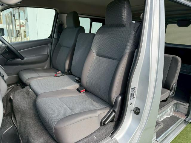 ＮＶ３５０キャラバンバン ロングＤＸ　衝突軽減／ナビ／バックカメラ／パワーウィンドウ　衝突軽減ブレーキ／純正ナビ／バックカメラ／パワーウィンドウ／キーレス／地デジ／両側スライドドア／ＥＴＣ／ヘッドライトレベライザー／フルフラット／横滑り防止／パワステ／エアコン／エアバック（15枚目）