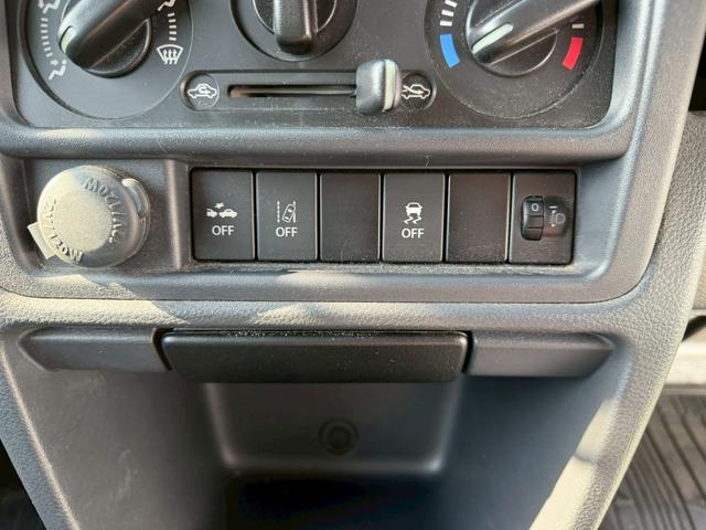 スーパーキャリイ Ｌ　衝突軽減ブレーキ／５速ミッション／レーンキープアシスト　衝突軽減ブレーキ／５速ミッション／レーンキープアシスト／横滑り防止装置／ＡＢＳ／オートライト／運転席・助手席エアバック／エアコン／パワステ（8枚目）