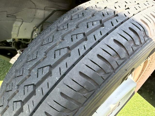 スーパーキャリイ Ｌ　衝突軽減ブレーキ／５速ミッション／レーンキープアシスト　衝突軽減ブレーキ／５速ミッション／レーンキープアシスト／横滑り防止装置／ＡＢＳ／オートライト／運転席・助手席エアバック／エアコン／パワステ（28枚目）