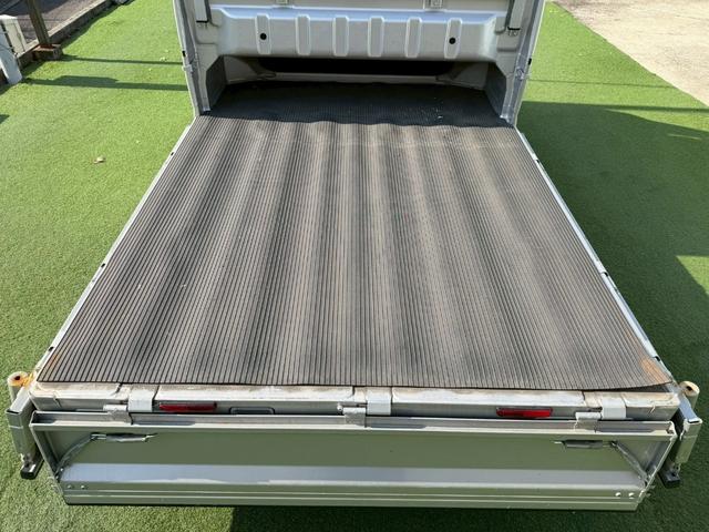 スーパーキャリイ Ｌ　衝突軽減ブレーキ／５速ミッション／レーンキープアシスト　衝突軽減ブレーキ／５速ミッション／レーンキープアシスト／横滑り防止装置／ＡＢＳ／オートライト／運転席・助手席エアバック／エアコン／パワステ（52枚目）