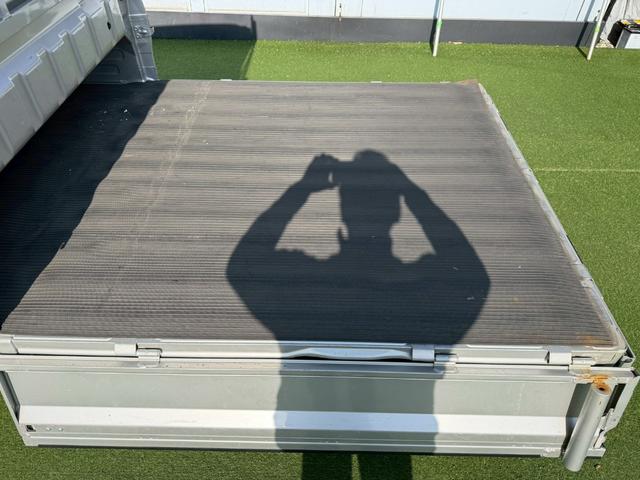 スーパーキャリイ Ｌ　衝突軽減ブレーキ／５速ミッション／レーンキープアシスト　衝突軽減ブレーキ／５速ミッション／レーンキープアシスト／横滑り防止装置／ＡＢＳ／オートライト／運転席・助手席エアバック／エアコン／パワステ（53枚目）