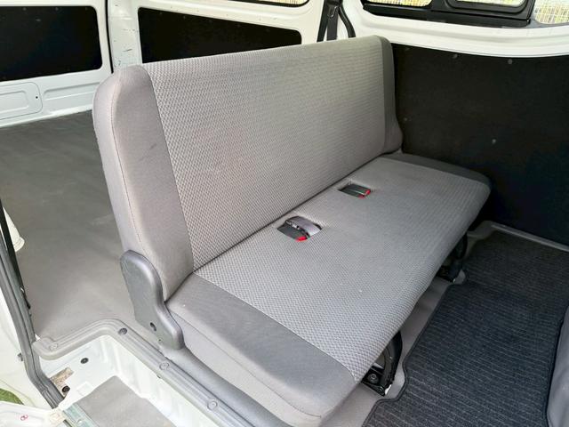 ＮＶ３５０キャラバンバン ロングＤＸディーゼルターボ　衝突軽減／純正ナビ／バックカメラ　衝突軽減ブレーキ／純正ナビ／バックカメラ／パワーウィンドウ／ディーゼルターボ／両側スライドドア／キーレス／ＥＴＣ／地デジ／６人乗り／ヘッドライトレベライザー／Ｂｌｕｅｔｏｏｔｈ／フルフラット／ＡＢＳ（14枚目）