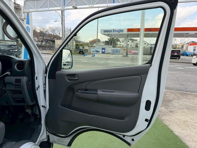 ＮＶ３５０キャラバンバン ロングＤＸディーゼルターボ　衝突軽減／純正ナビ／バックカメラ　衝突軽減ブレーキ／純正ナビ／バックカメラ／パワーウィンドウ／ディーゼルターボ／両側スライドドア／キーレス／ＥＴＣ／地デジ／６人乗り／ヘッドライトレベライザー／Ｂｌｕｅｔｏｏｔｈ／フルフラット／ＡＢＳ（45枚目）