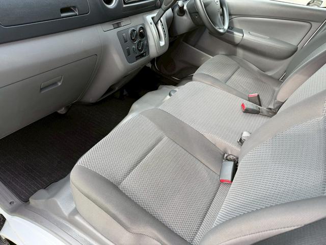 ＮＶ３５０キャラバンバン ロングＤＸディーゼルターボ　衝突軽減／純正ナビ／バックカメラ　衝突軽減ブレーキ／純正ナビ／バックカメラ／パワーウィンドウ／ディーゼルターボ／両側スライドドア／キーレス／ＥＴＣ／地デジ／６人乗り／ヘッドライトレベライザー／Ｂｌｕｅｔｏｏｔｈ／フルフラット／ＡＢＳ（48枚目）
