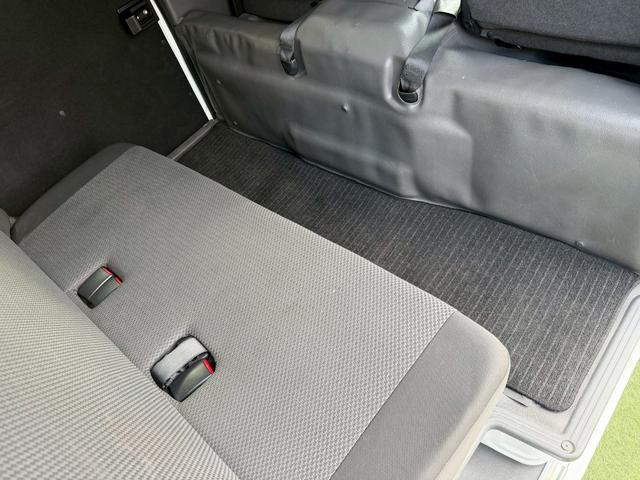 ＮＶ３５０キャラバンバン ロングＤＸディーゼルターボ　衝突軽減／純正ナビ／バックカメラ　衝突軽減ブレーキ／純正ナビ／バックカメラ／パワーウィンドウ／ディーゼルターボ／両側スライドドア／キーレス／ＥＴＣ／地デジ／６人乗り／ヘッドライトレベライザー／Ｂｌｕｅｔｏｏｔｈ／フルフラット／ＡＢＳ（50枚目）