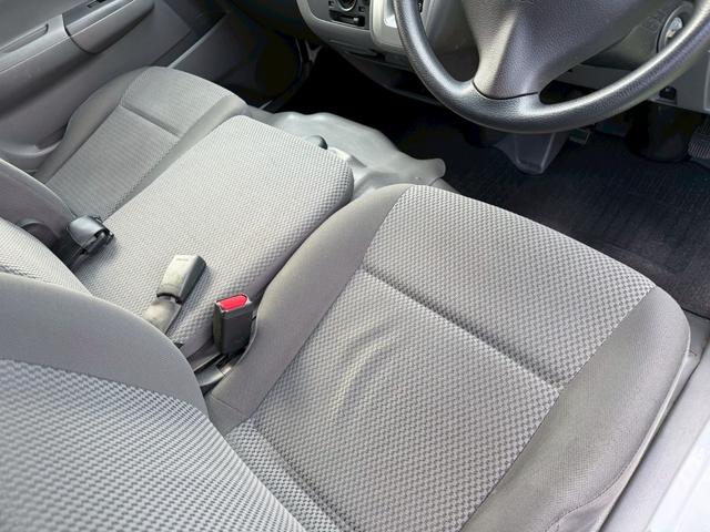 ＮＶ３５０キャラバンバン ロングＤＸディーゼルターボ　衝突軽減／純正ナビ／バックカメラ　衝突軽減ブレーキ／純正ナビ／バックカメラ／パワーウィンドウ／ディーゼルターボ／両側スライドドア／キーレス／ＥＴＣ／地デジ／６人乗り／ヘッドライトレベライザー／Ｂｌｕｅｔｏｏｔｈ／フルフラット／ＡＢＳ（51枚目）