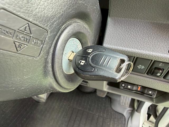 ＮＶ３５０キャラバンバン ロングＤＸディーゼルターボ　衝突軽減／純正ナビ／バックカメラ　衝突軽減ブレーキ／純正ナビ／バックカメラ／パワーウィンドウ／ディーゼルターボ／両側スライドドア／キーレス／ＥＴＣ／地デジ／６人乗り／ヘッドライトレベライザー／Ｂｌｕｅｔｏｏｔｈ／フルフラット／ＡＢＳ（57枚目）