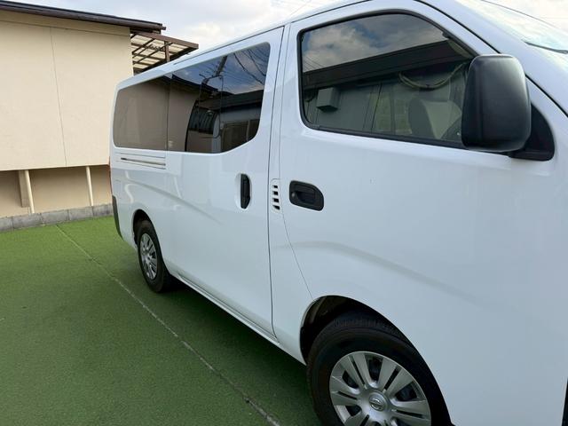 ＮＶ３５０キャラバンバン ロングＤＸディーゼルターボ　衝突軽減／純正ナビ／バックカメラ　衝突軽減ブレーキ／純正ナビ／バックカメラ／パワーウィンドウ／ディーゼルターボ／両側スライドドア／キーレス／ＥＴＣ／地デジ／６人乗り／ヘッドライトレベライザー／Ｂｌｕｅｔｏｏｔｈ／フルフラット／ＡＢＳ（70枚目）