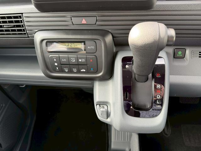 N-VAN G ホンダセンシング/衝突軽減/社外ナビ/地デジ/クルコン ホンダセンシング/衝突軽減ブレーキ/社外ナビ/地デジ/クルーズコントロール/両側スライドドア/キーレス/障害物センサー/レーンキープアシスト/ヘッドライトレベライザー/オートライト/オートエアコン(11枚目)