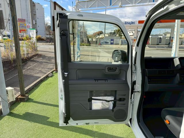 N-VAN G ホンダセンシング/衝突軽減/社外ナビ/地デジ/クルコン ホンダセンシング/衝突軽減ブレーキ/社外ナビ/地デジ/クルーズコントロール/両側スライドドア/キーレス/障害物センサー/レーンキープアシスト/ヘッドライトレベライザー/オートライト/オートエアコン(43枚目)