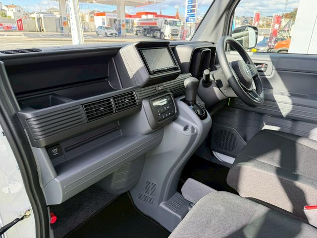 N-VAN G ホンダセンシング/衝突軽減/社外ナビ/地デジ/クルコン ホンダセンシング/衝突軽減ブレーキ/社外ナビ/地デジ/クルーズコントロール/両側スライドドア/キーレス/障害物センサー/レーンキープアシスト/ヘッドライトレベライザー/オートライト/オートエアコン(46枚目)