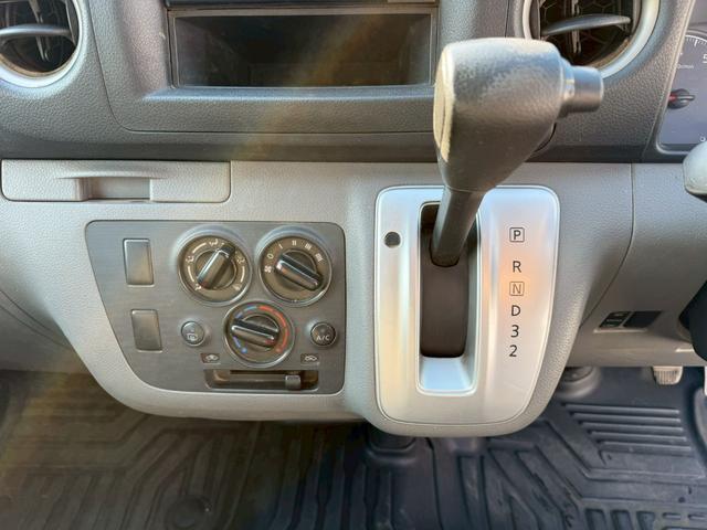 ＮＶ３５０キャラバンバン ロングＤＸ　両側スライドドア／パワーウィンドウ／キーレス　両側スライドドア／パワーウィンドウ／キーレス／ＥＴＣ／社外１５インチアルミ／６人乗り／ヘッドライトレベライザー／ＬＥＤヘッドライト／フルフラット／エアバック／パワステ／エアコン（11枚目）