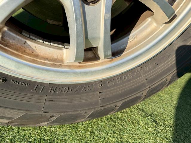 ＮＶ３５０キャラバンバン ロングＤＸ　両側スライドドア／パワーウィンドウ／キーレス　両側スライドドア／パワーウィンドウ／キーレス／ＥＴＣ／社外１５インチアルミ／６人乗り／ヘッドライトレベライザー／ＬＥＤヘッドライト／フルフラット／エアバック／パワステ／エアコン（30枚目）