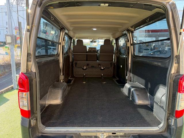 ＮＶ３５０キャラバンバン ロングＤＸ　両側スライドドア／パワーウィンドウ／キーレス　両側スライドドア／パワーウィンドウ／キーレス／ＥＴＣ／社外１５インチアルミ／６人乗り／ヘッドライトレベライザー／ＬＥＤヘッドライト／フルフラット／エアバック／パワステ／エアコン（54枚目）