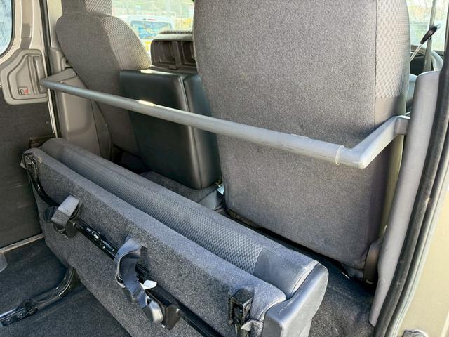 ＮＶ３５０キャラバンバン ロングＤＸ　両側スライドドア／パワーウィンドウ／キーレス　両側スライドドア／パワーウィンドウ／キーレス／ＥＴＣ／社外１５インチアルミ／６人乗り／ヘッドライトレベライザー／ＬＥＤヘッドライト／フルフラット／エアバック／パワステ／エアコン（58枚目）