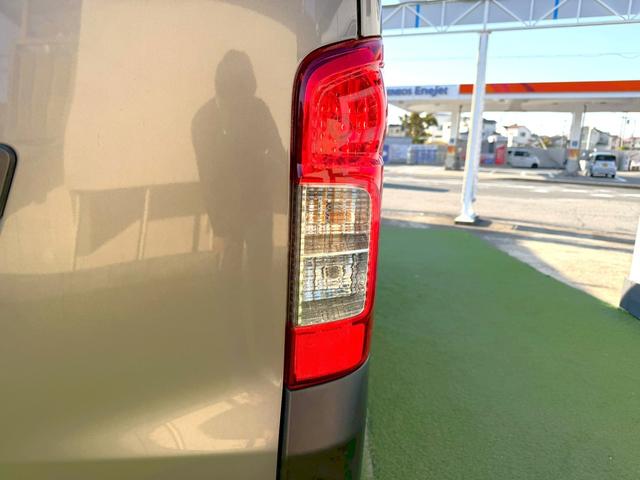 ＮＶ３５０キャラバンバン ロングＤＸ　両側スライドドア／パワーウィンドウ／キーレス　両側スライドドア／パワーウィンドウ／キーレス／ＥＴＣ／社外１５インチアルミ／６人乗り／ヘッドライトレベライザー／ＬＥＤヘッドライト／フルフラット／エアバック／パワステ／エアコン（65枚目）