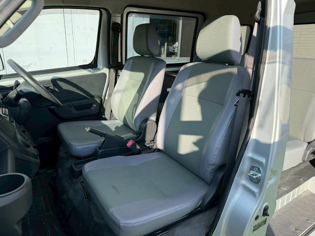 タウンエースバン ＤＸ　衝突軽減／障害物センサー／ナビ／アイドリングストップ　衝突軽減ブレーキ／障害物センサー／社外ナビ／アイドリングストップ／横滑り防止／両側スライドドア／オートマチックハイビーム／ヘッドライトレベライザー／ＥＴＣ／ＬＥＤヘッドライト／Ｂｌｕｅｔｏｏｔｈ搭載（15枚目）