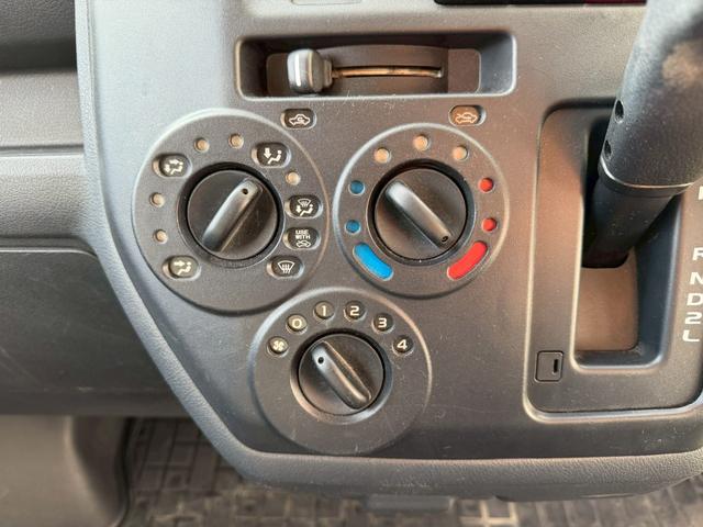 タウンエースバン ＤＸ　衝突軽減／障害物センサー／ナビ／アイドリングストップ　衝突軽減ブレーキ／障害物センサー／社外ナビ／アイドリングストップ／横滑り防止／両側スライドドア／オートマチックハイビーム／ヘッドライトレベライザー／ＥＴＣ／ＬＥＤヘッドライト／Ｂｌｕｅｔｏｏｔｈ搭載（60枚目）