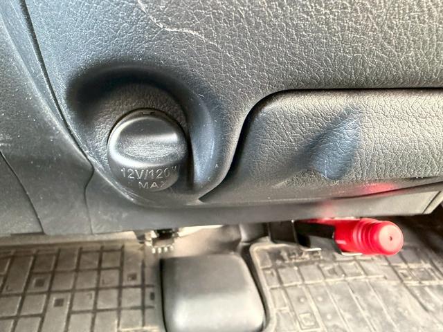 タウンエースバン ＤＸ　衝突軽減／障害物センサー／ナビ／アイドリングストップ　衝突軽減ブレーキ／障害物センサー／社外ナビ／アイドリングストップ／横滑り防止／両側スライドドア／オートマチックハイビーム／ヘッドライトレベライザー／ＥＴＣ／ＬＥＤヘッドライト／Ｂｌｕｅｔｏｏｔｈ搭載（61枚目）