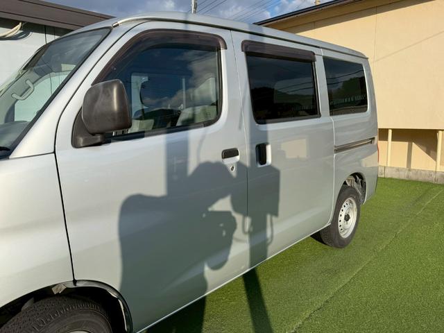 タウンエースバン ＤＸ　衝突軽減／障害物センサー／ナビ／アイドリングストップ　衝突軽減ブレーキ／障害物センサー／社外ナビ／アイドリングストップ／横滑り防止／両側スライドドア／オートマチックハイビーム／ヘッドライトレベライザー／ＥＴＣ／ＬＥＤヘッドライト／Ｂｌｕｅｔｏｏｔｈ搭載（69枚目）