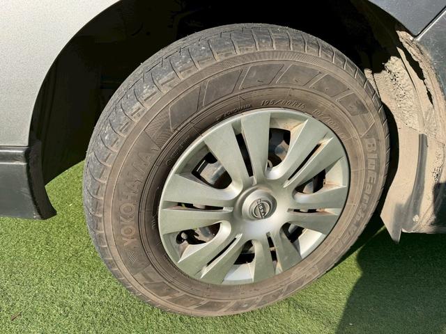 NV350キャラバンバン ロングDX 衝突軽減ブレーキ/9人乗り/ナビ/バックカメラ 衝突軽減ブレーキ/9人乗り/純正ナビ/バックカメラ/パワーウィンドウ/キーレス/地デジ/ETC/3列シート/スライドドア/ヘッドライトレベライザー/Bluetooth搭載/横滑り防止装置/フルフラット(21枚目)