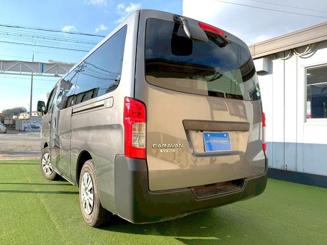 NV350キャラバンバン ロングDX 衝突軽減ブレーキ/9人乗り/ナビ/バックカメラ 衝突軽減ブレーキ/9人乗り/純正ナビ/バックカメラ/パワーウィンドウ/キーレス/地デジ/ETC/3列シート/スライドドア/ヘッドライトレベライザー/Bluetooth搭載/横滑り防止装置/フルフラット(25枚目)