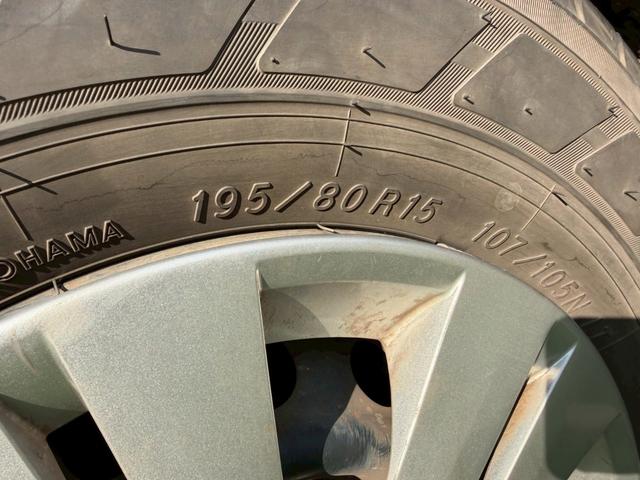 NV350キャラバンバン ロングDX 衝突軽減ブレーキ/9人乗り/ナビ/バックカメラ 衝突軽減ブレーキ/9人乗り/純正ナビ/バックカメラ/パワーウィンドウ/キーレス/地デジ/ETC/3列シート/スライドドア/ヘッドライトレベライザー/Bluetooth搭載/横滑り防止装置/フルフラット(30枚目)