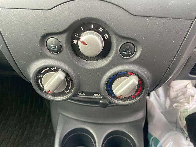 ノート Ｘ　衝突軽減ブレーキ・クリアランスソナー・プッシュスタート・オーディオ・ＣＤ・ＦＭ・ＡＭ・横滑り防止装置・ヘッドライトレベライザー・パワーウインドウ・盗難防止（21枚目）