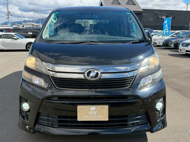 ヴェルファイア ２．４Ｚ　ゴールデンアイズ　クリアランスソナー　ハーフレザーシート　Ｗエアコン　両側パワースライドドア　クルーズコントロール　ＡＬＰＩＮＥフリップダウンモニター　ステアリングリモコン　Ｂｌｕｅｔｏｏｔｈ機能　バックカメラ　ＥＴＣ（7枚目）