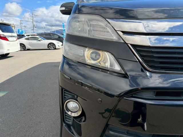 ヴェルファイア ２．４Ｚ　ゴールデンアイズ　クリアランスソナー　ハーフレザーシート　Ｗエアコン　両側パワースライドドア　クルーズコントロール　ＡＬＰＩＮＥフリップダウンモニター　ステアリングリモコン　Ｂｌｕｅｔｏｏｔｈ機能　バックカメラ　ＥＴＣ（14枚目）