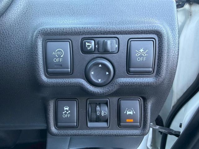 ノート Ｘ　アラウンドビューモニター　障害物センサー　衝突軽減ブレーキ　レーンキープアシスト　ＥＴＣ　Ｂｌｕｅｔｏｏｔｈ　オートライト　ＣＤ・ＤＶＤ　アイドリングストップ　横滑り防止機能　スマートキー（26枚目）