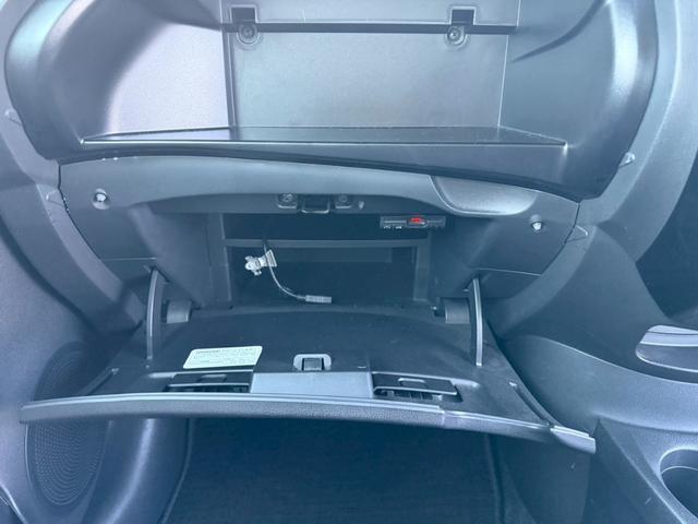 ノート Ｘ　アラウンドビューモニター　障害物センサー　衝突軽減ブレーキ　レーンキープアシスト　ＥＴＣ　Ｂｌｕｅｔｏｏｔｈ　オートライト　ＣＤ・ＤＶＤ　アイドリングストップ　横滑り防止機能　スマートキー（41枚目）