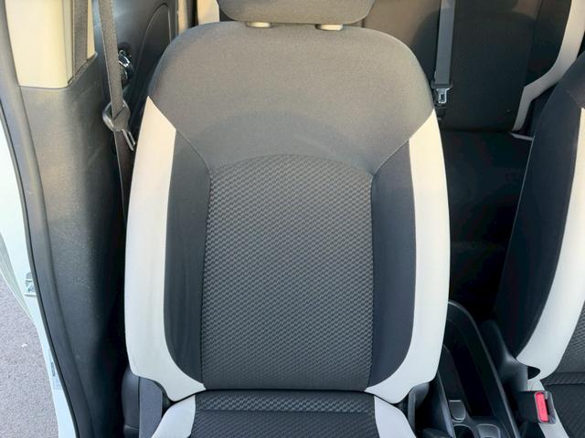 ノート Ｘ　アラウンドビューモニター　障害物センサー　衝突軽減ブレーキ　レーンキープアシスト　ＥＴＣ　Ｂｌｕｅｔｏｏｔｈ　オートライト　ＣＤ・ＤＶＤ　アイドリングストップ　横滑り防止機能　スマートキー（46枚目）
