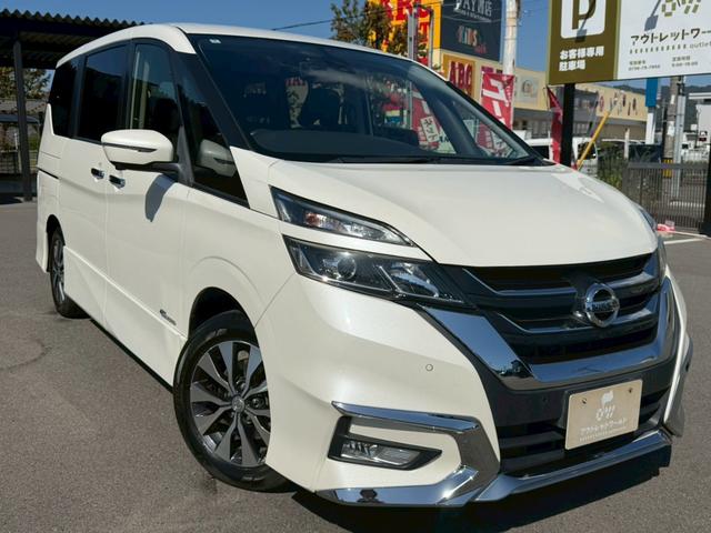 セレナ ハイウェイスター　Ｖセレクション　インテリジェントルームミラー　アラウンドビューモニター　プロパイロット　エマージェンシーブレーキ　インパル前後スポイラー　両側パワースライドドア　Ｂｌｕｅｔｏｏｔｈ機能　ステアリングリモコン（10枚目）