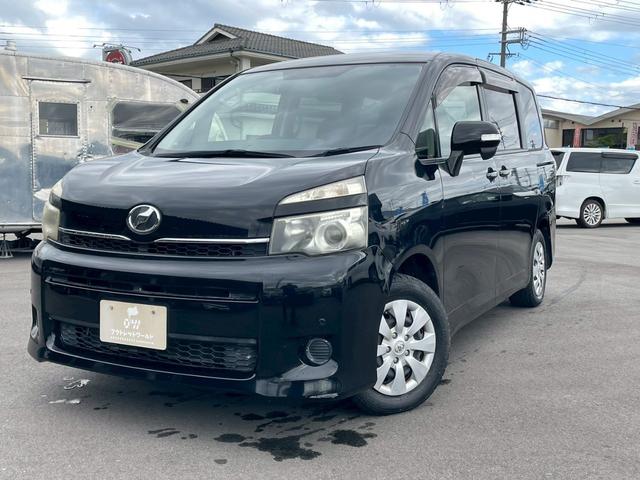 ヴォクシー X Lエディション 車両品質評価書付 フリップダウンモニター 両側パワースライドドア Bluetooth機能 バックカメラ ETC テレビ機能 オートライト ステアリングリモコン スマートキー ナビ機能 電動格納ミラー(7枚目)