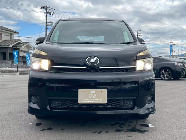 ヴォクシー X Lエディション 車両品質評価書付 フリップダウンモニター 両側パワースライドドア Bluetooth機能 バックカメラ ETC テレビ機能 オートライト ステアリングリモコン スマートキー ナビ機能 電動格納ミラー(9枚目)
