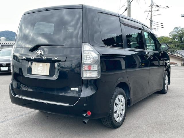 ヴォクシー X Lエディション 車両品質評価書付 フリップダウンモニター 両側パワースライドドア Bluetooth機能 バックカメラ ETC テレビ機能 オートライト ステアリングリモコン スマートキー ナビ機能 電動格納ミラー(11枚目)