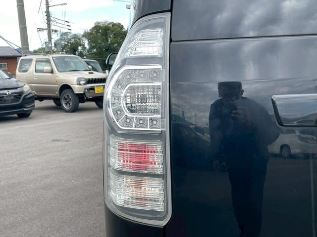 ヴォクシー X Lエディション 車両品質評価書付 フリップダウンモニター 両側パワースライドドア Bluetooth機能 バックカメラ ETC テレビ機能 オートライト ステアリングリモコン スマートキー ナビ機能 電動格納ミラー(18枚目)