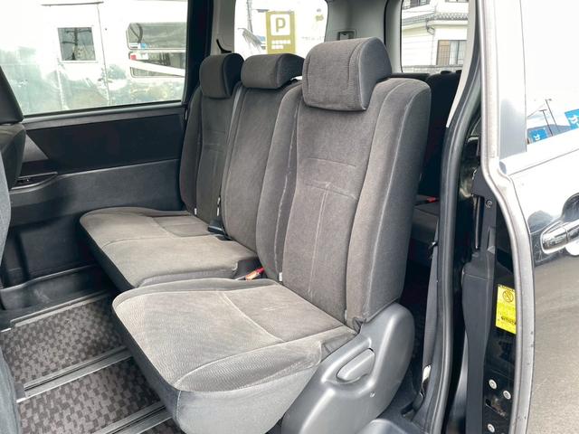 ヴォクシー X Lエディション 車両品質評価書付 フリップダウンモニター 両側パワースライドドア Bluetooth機能 バックカメラ ETC テレビ機能 オートライト ステアリングリモコン スマートキー ナビ機能 電動格納ミラー(65枚目)