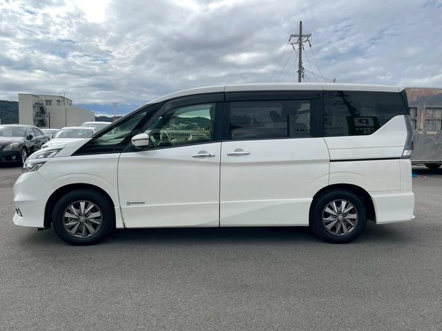 セレナ e-パワー ハイウェイスターV 車両品質評価書付 アラウンドビューモニター ステアリングヒーター 両側パワースライドドア シートヒーター ステアリングリモコン エマージェンシーブレーキ Bluetooth クルーズコントロール(14枚目)