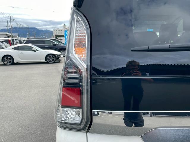 セレナ e-パワー ハイウェイスターV 車両品質評価書付 アラウンドビューモニター ステアリングヒーター 両側パワースライドドア シートヒーター ステアリングリモコン エマージェンシーブレーキ Bluetooth クルーズコントロール(18枚目)