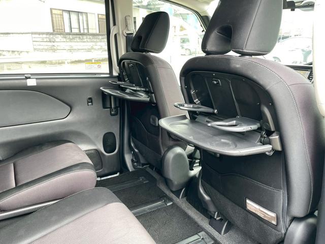 セレナ e-パワー ハイウェイスターV 車両品質評価書付 アラウンドビューモニター ステアリングヒーター 両側パワースライドドア シートヒーター ステアリングリモコン エマージェンシーブレーキ Bluetooth クルーズコントロール(52枚目)
